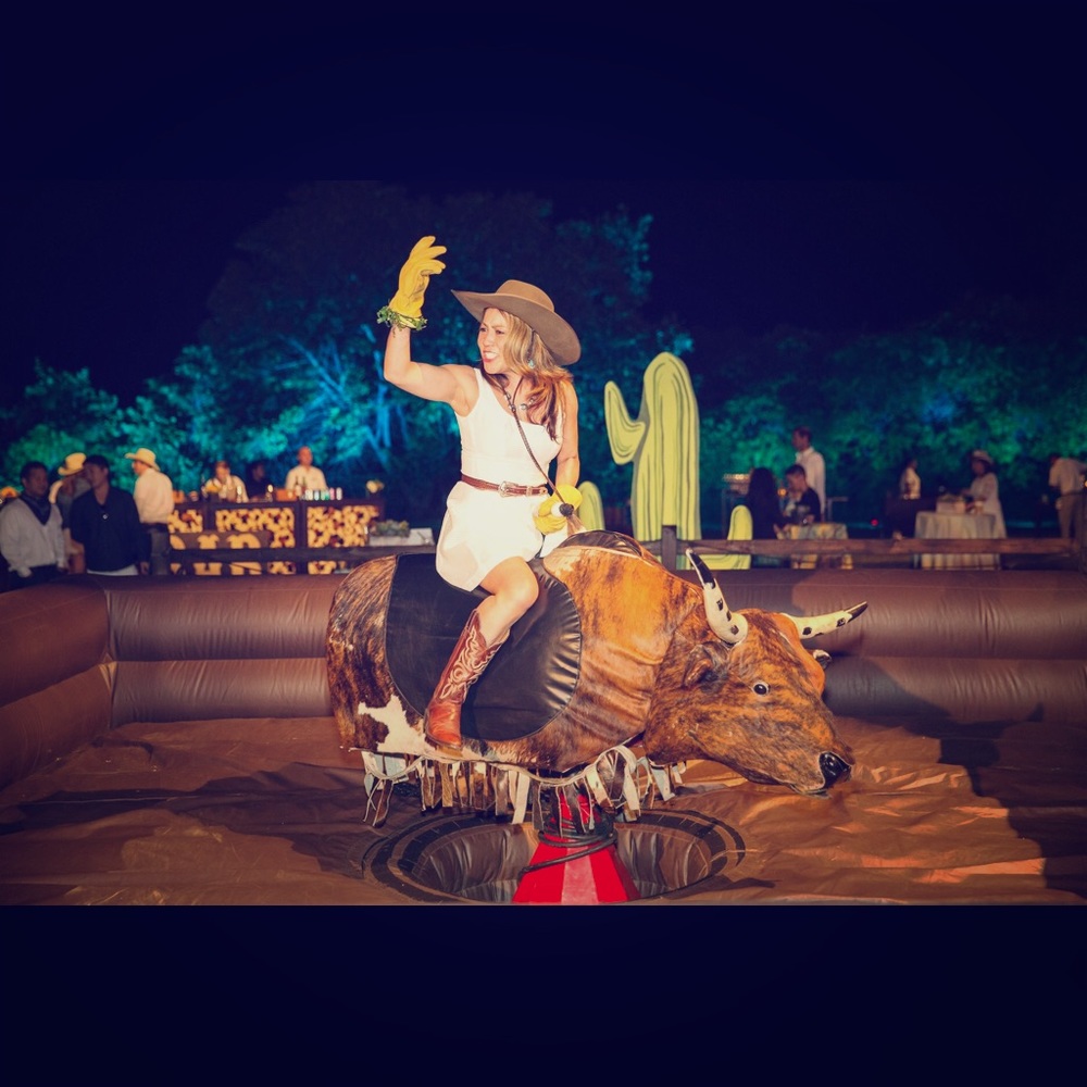 Meet your Posher, Liana